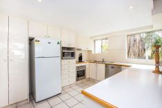 3 bedroom apartment kitchen